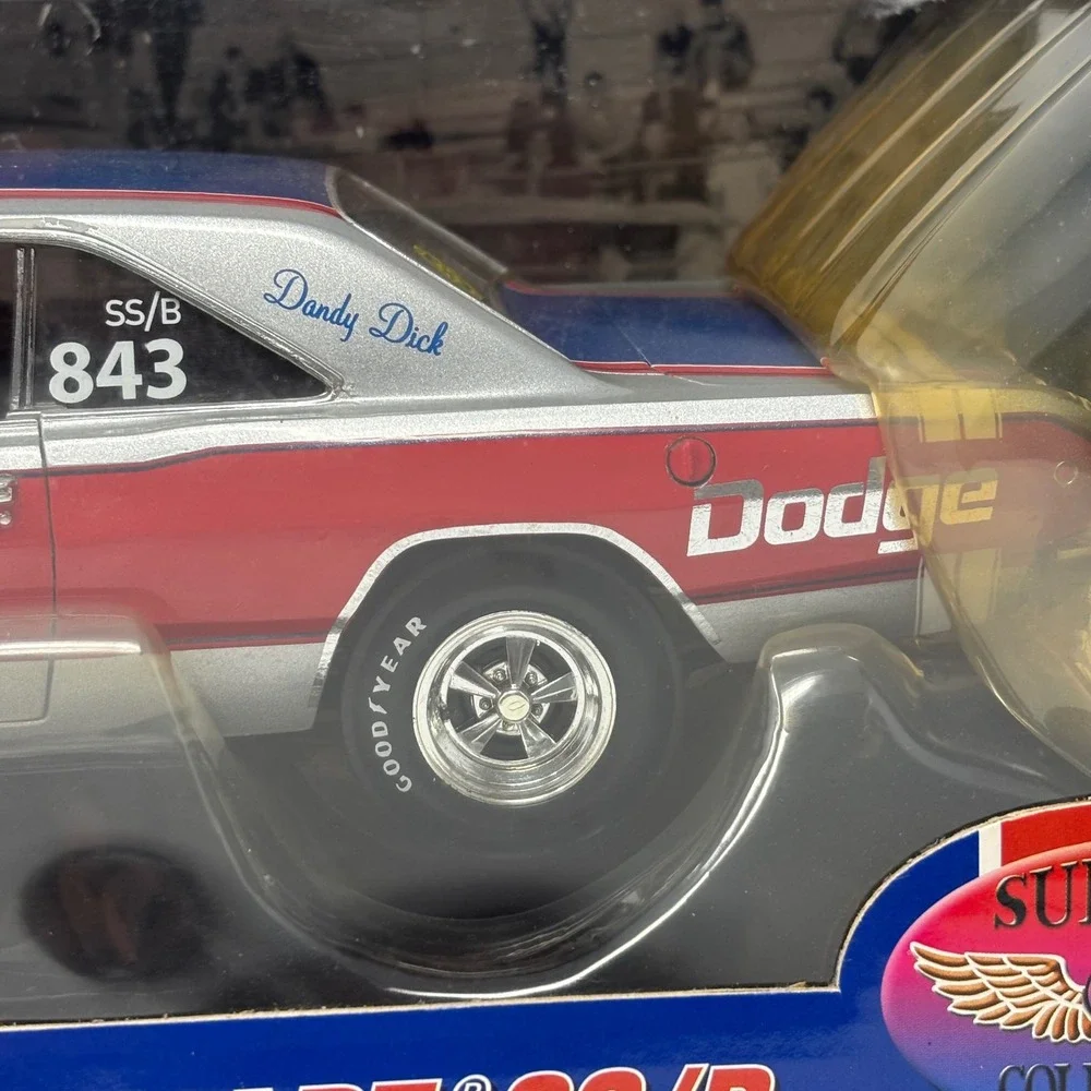 ERTL Supercar Collectibles 1968 Dick Landy Dodge Hemi Dart SS/B 1:18 Issue #2